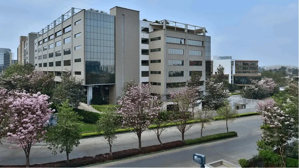 Nagawara — Commercial Office Space